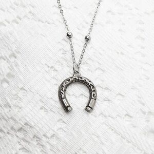 Rustic Horseshoe Pendant Necklace